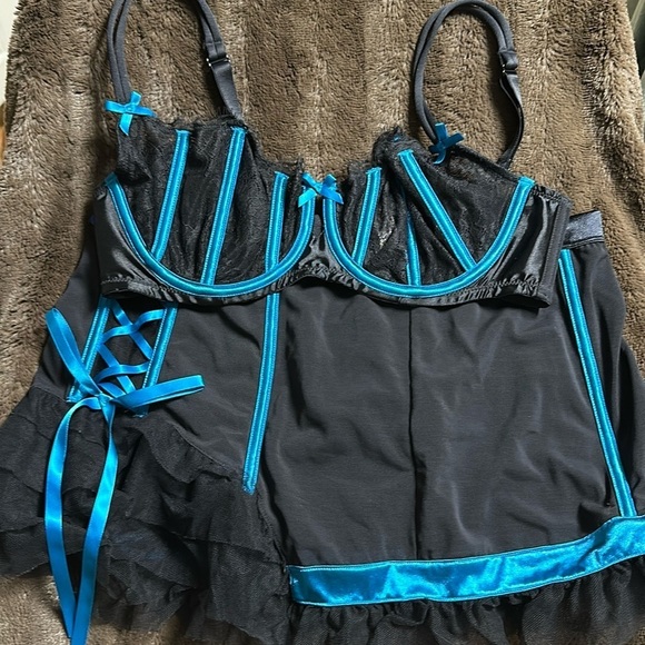 CACIQUE Intimate wear bra and skirt set Black, teal Sz 46DD 14-16 - Picture 1 of 10